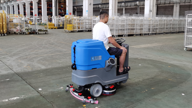 潔臣士工業(yè)掃地機(jī)，工商業(yè)高效清潔神器